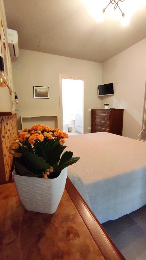Gli Ulivi Rooms Лукка Экстерьер фото